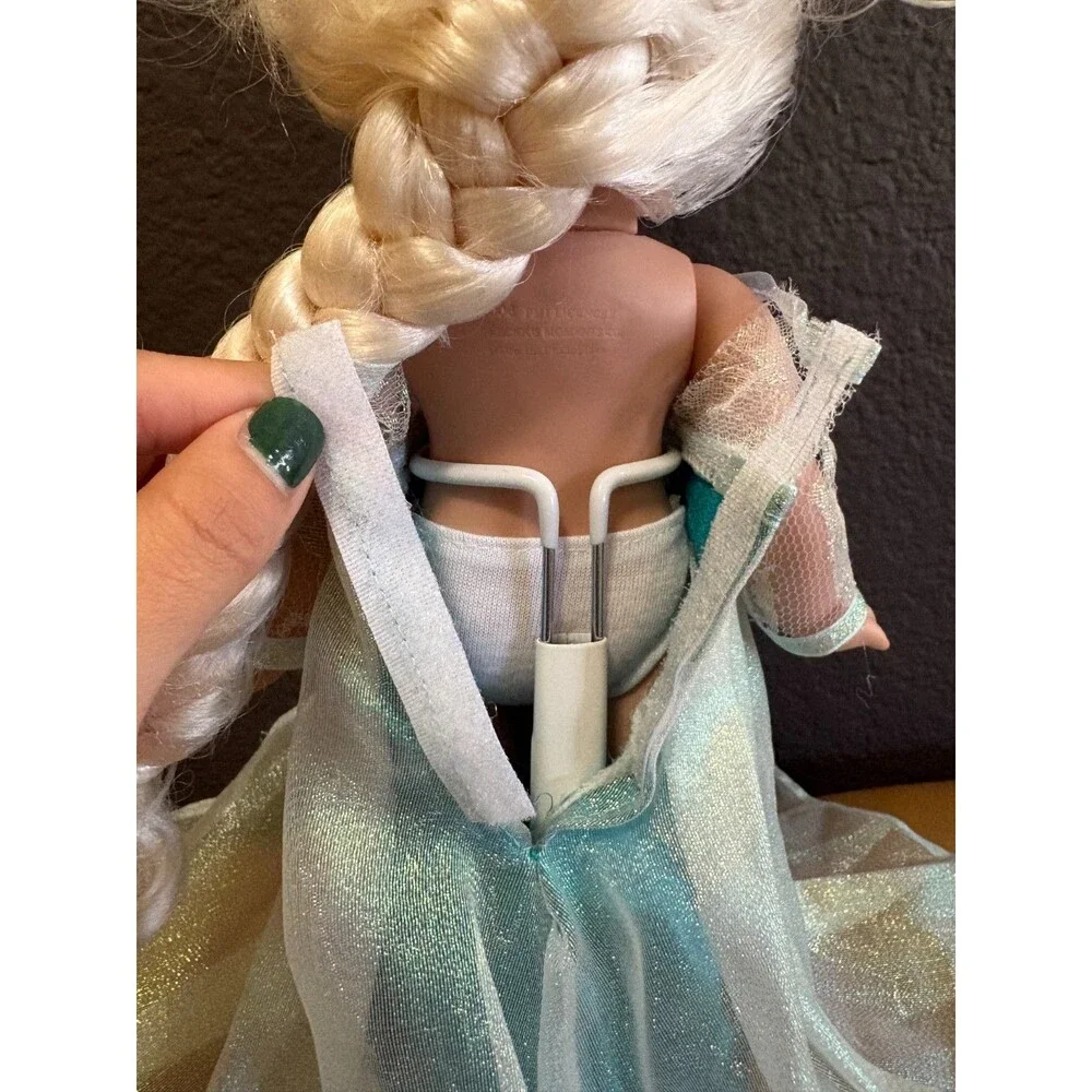 Disney Precious Moments Linda Rick 13 Inch Frozen Elsa Doll